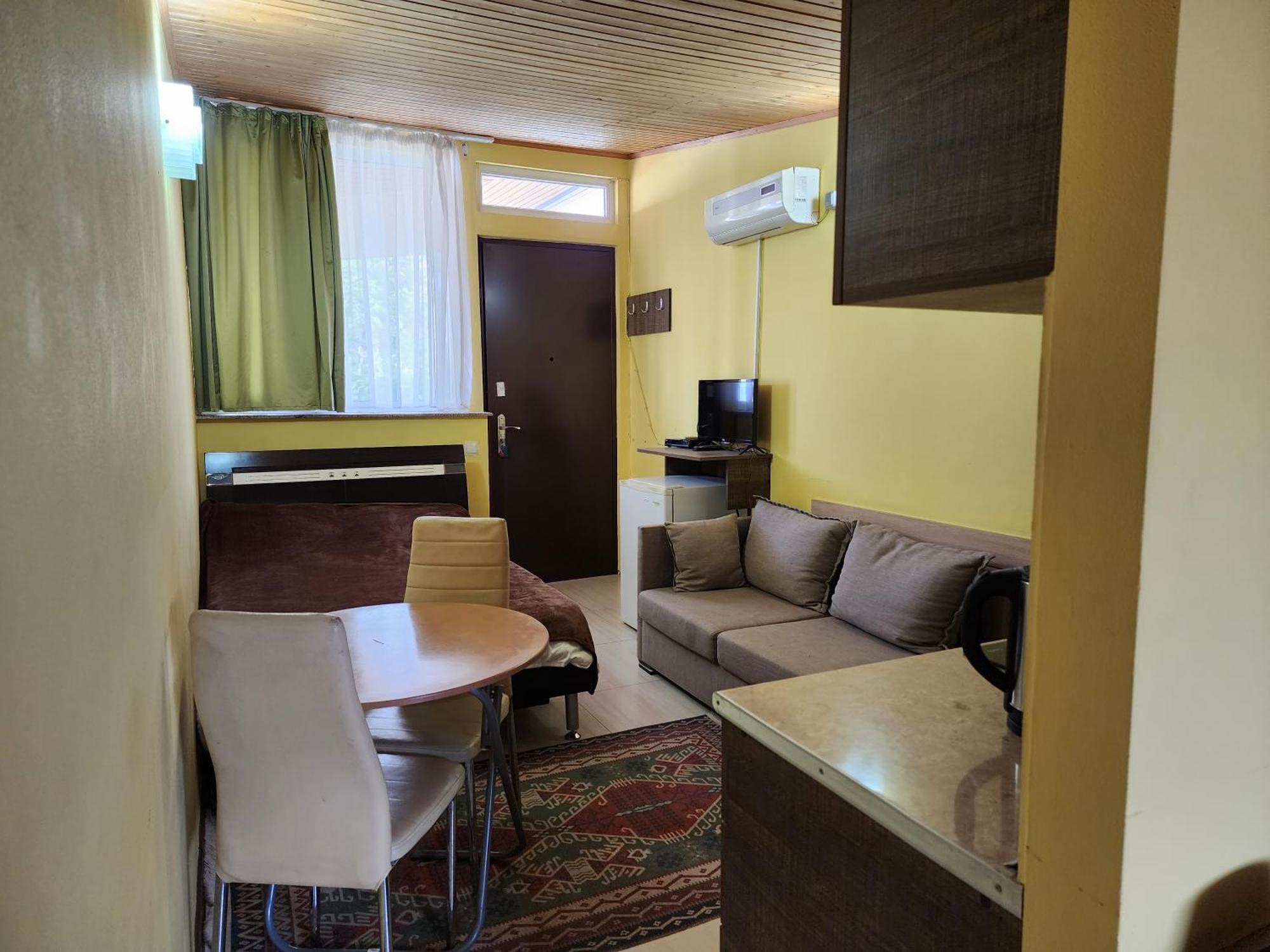 Gallary Hostel Tbilisi Exteriör bild