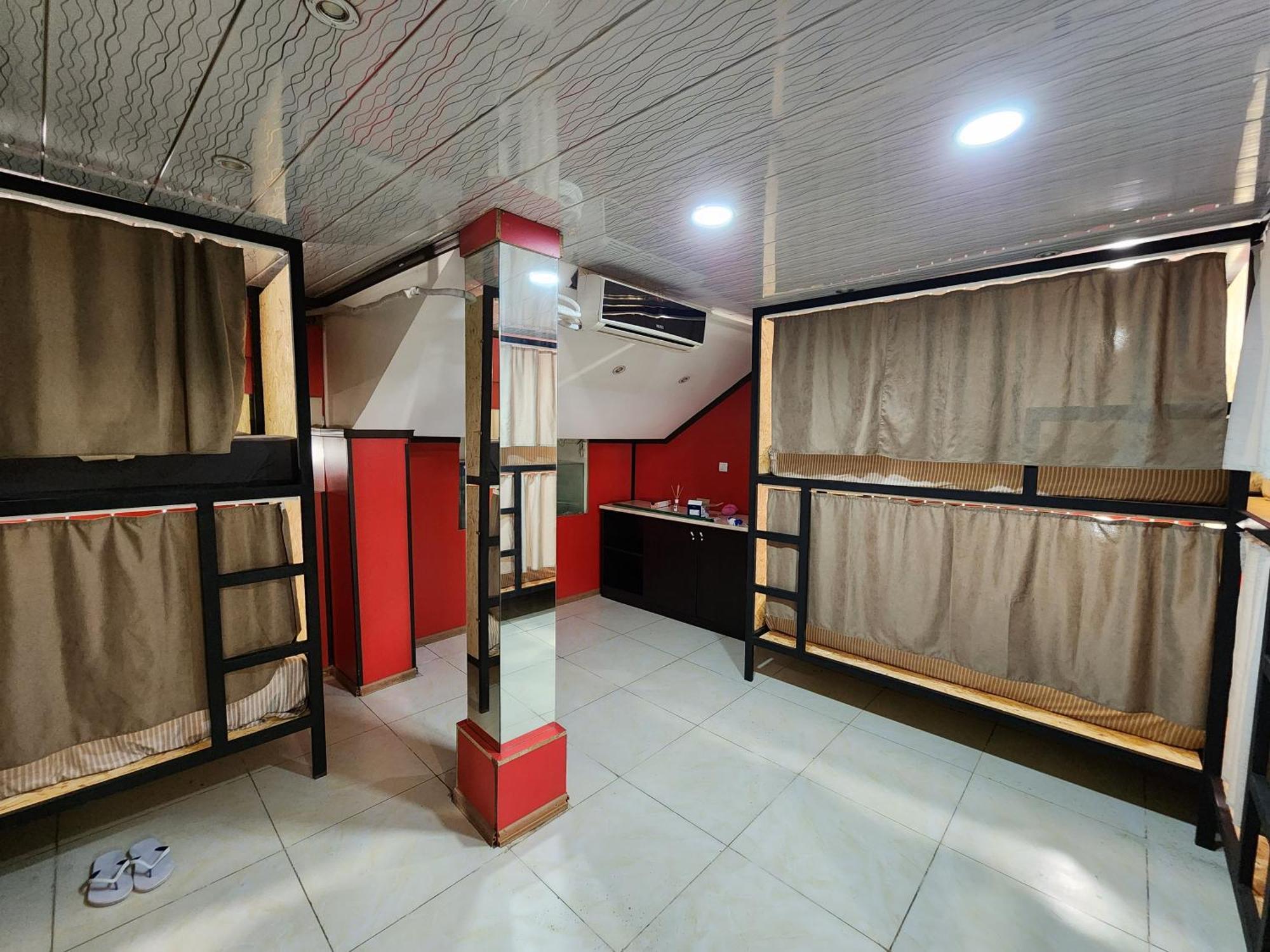 Gallary Hostel Tbilisi Exteriör bild